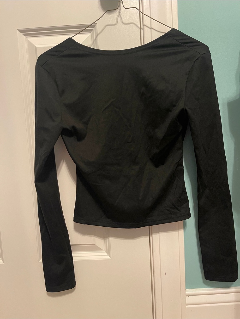 Women’s Black Long Sleeve back  Scoop Top